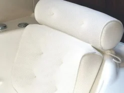 Badkudde med sugkoppar och nackstöd