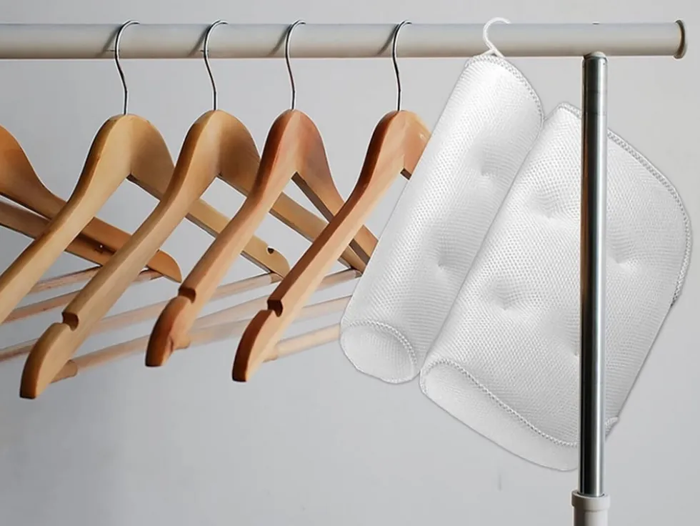 Badkudde med sugkoppar och nackstöd