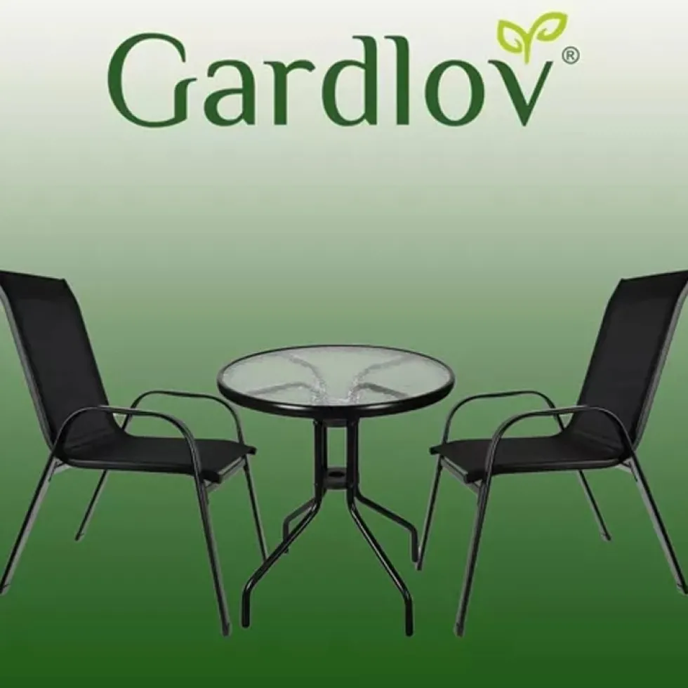 Balkongmöbelset med bord och stolar