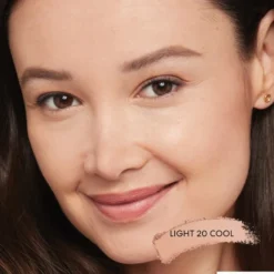BareMinerals BarePro 24-Hour Skin-Perfecting Powder Foundation Light 20 Cool