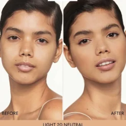 BareMinerals BarePro 24-Hour Skin-Perfecting Powder Foundation Light 20 Neutral