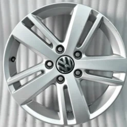 Centrumkåpor / Emblem till Volkswagen bil