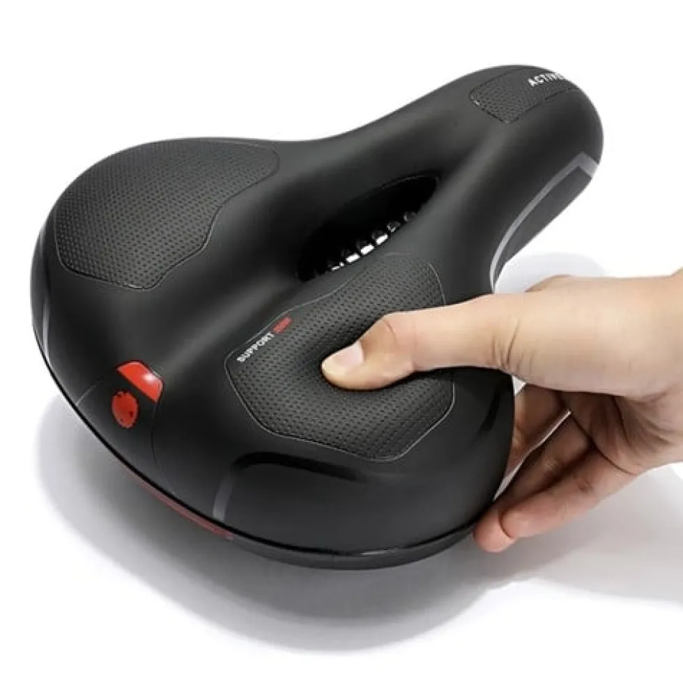 Cykelsadel med sätesskydd och reflex