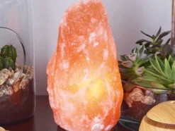 Dimbar Saltlampa i naturligt Himalayasalt 3–5 kg