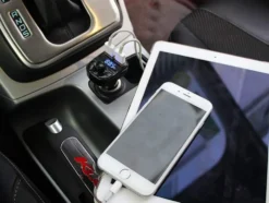 FM sändare X8 med bluetooth och handsfree