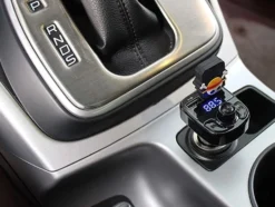 FM sändare X8 med bluetooth och handsfree