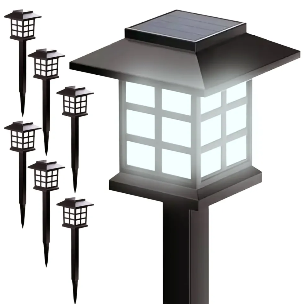Husformad trädgårdslampa med LED och solcell