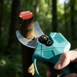 4-i-1 Batteridriven 3500W Borstlös Beskärningssax & Mini Motorsåg med Förlängningsskaft 2m – 6” Kedjesåg, 2 Batterier