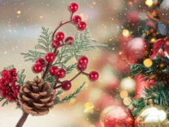 Juldekoration kvist med rönnbär blad och kotte plast 28 cm