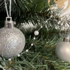 Julgransgirlang med pärlor 5 m pärlvit