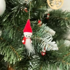 Julgranspynt i trä 10-pack röda julmotiv 2,5–3,5 cm