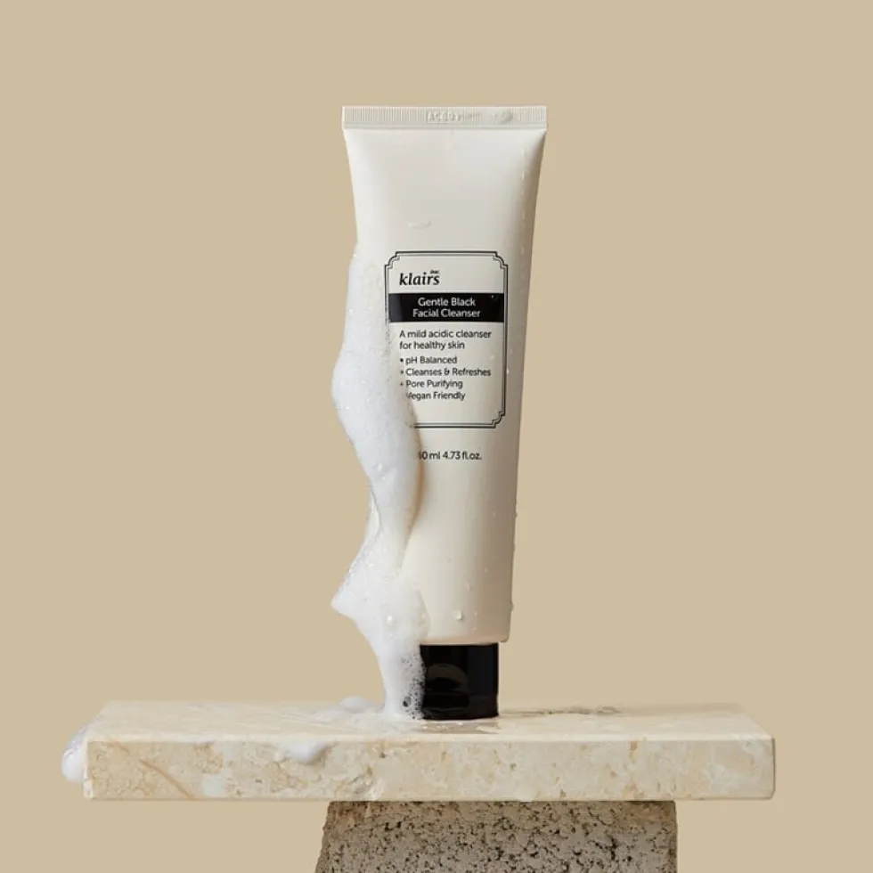 Klairs Gentle Black Facial Cleanser 140ml