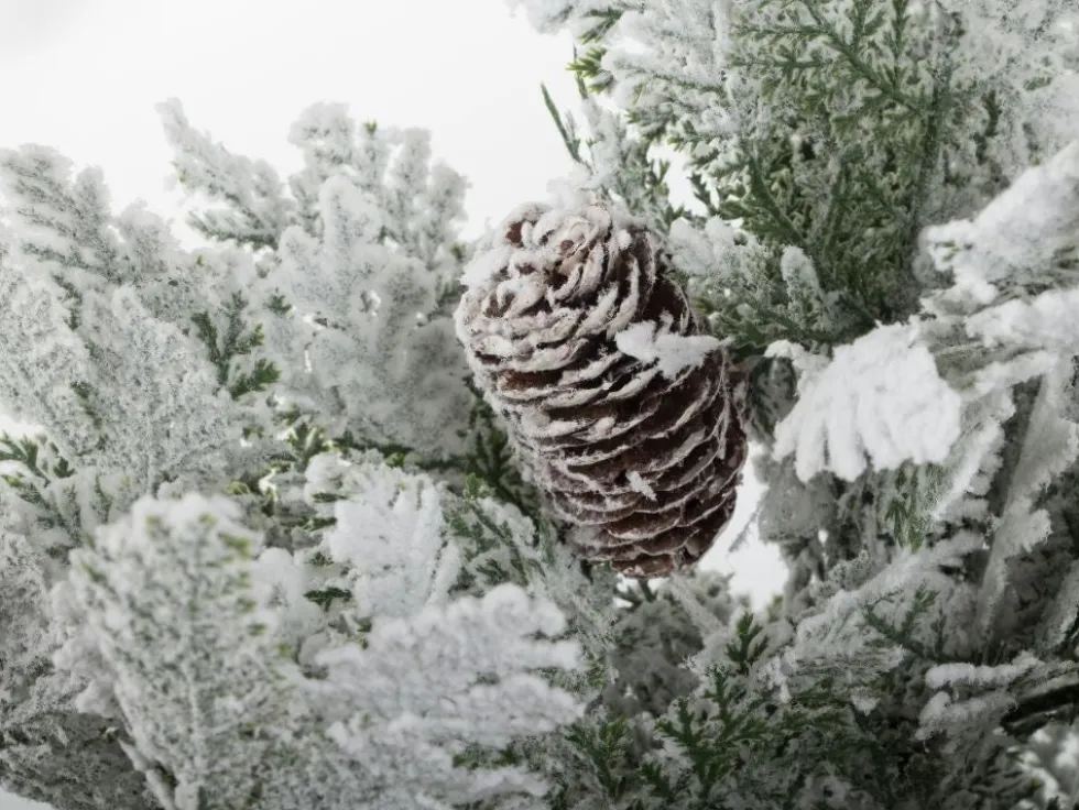 Konstgjord julgran 45 cm med snöeffekt träbas grön