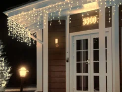 LED ljusgardin icicle 300 LED kallvit 10,4 m vit kabel 8 lägen