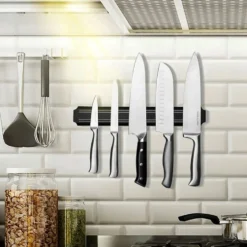 Magnetisk knivhållare för kök
