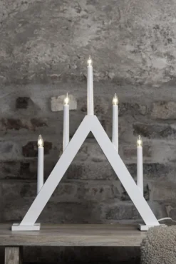 Markslöjd Ariele adventsljusstake vit, 52 cm