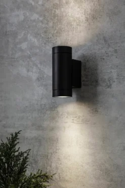 Markslöjd Pipe fasadlampa 2L svart