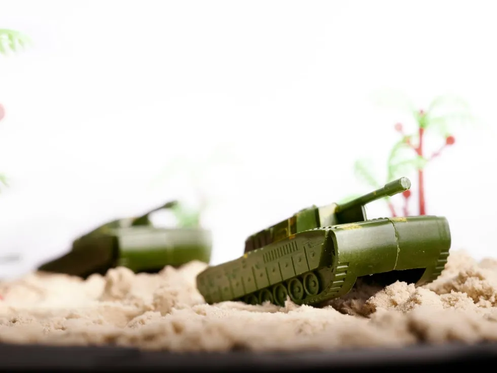 Militärleksak set 307 delar med 240 soldater, 6 tankar och flygplan