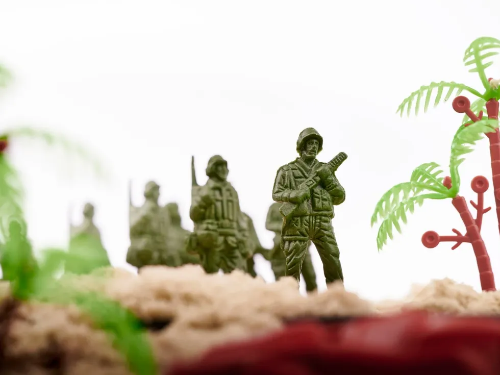 Militärleksak set 307 delar med 240 soldater, 6 tankar och flygplan