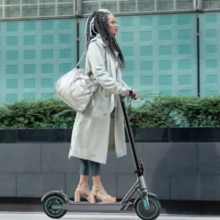 2026 - OOK-TEK V8 KickScooter Elsparkcykel - 30km/h elcykel