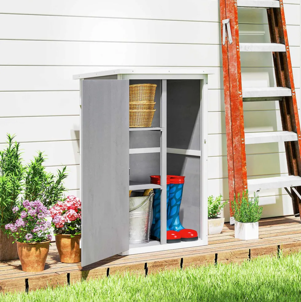 Outsunny trädgårdsskjul/redskapsskjul, oljat granträ, sluttande bitumentak - Stor låsbar dörr med spärr - 2 hyllor - Mått: 75L x 56B x 115H cm
