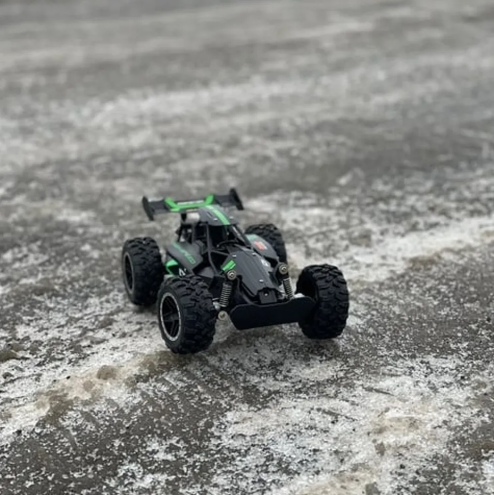 Radiostyrd Crawler Off-Road bil i skala 1:18