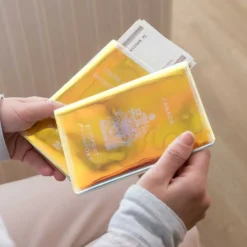 Reflektivt Genomskinligt Passfodral - Holografisk Passhållare