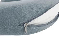 Resekudde med memory foam