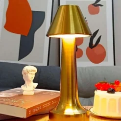 Retro Uppladdningsbar Bordslampa i Metall Dimbar Guld