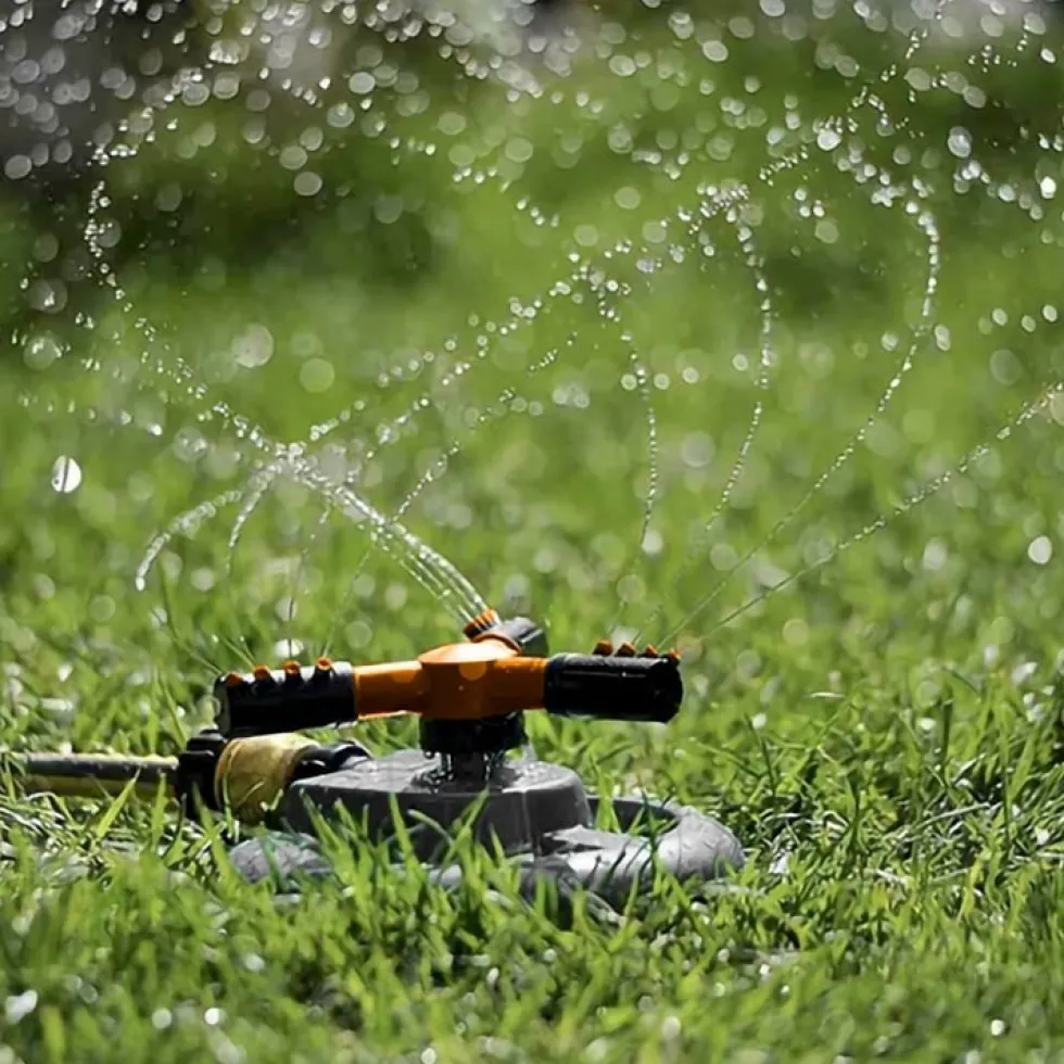 Roterande trädgårdssprinkler 360°