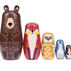 Ryska dockor / Matryoshka i trä med skogsdjur