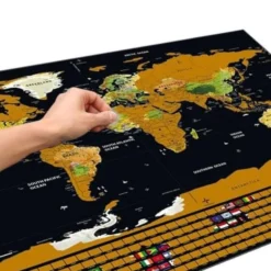 Scratch Map världskarta 82 x 59 cm