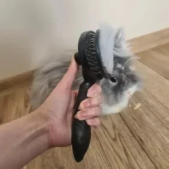 Självrengörande pälsborste med knapp för hund, katt och kanin svart