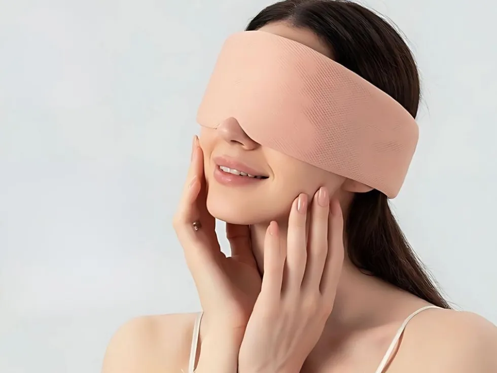 Sovmask dubbelsidig varm/sval med kardborre 62,5 x 6 cm