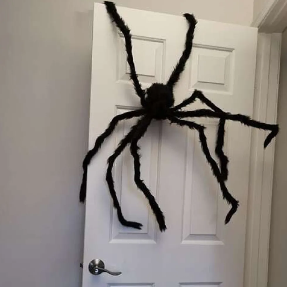 Stor konstgjord spindel 90 cm spännvidd svart Halloween-dekoration