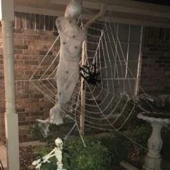 Stor konstgjord spindel 90 cm spännvidd svart Halloween-dekoration