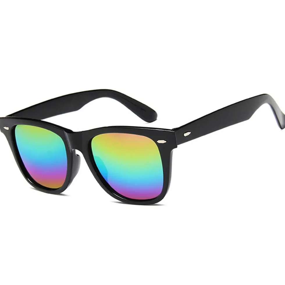 Svarta Wayfarer Solglasögon Multifärgat Spegelglas