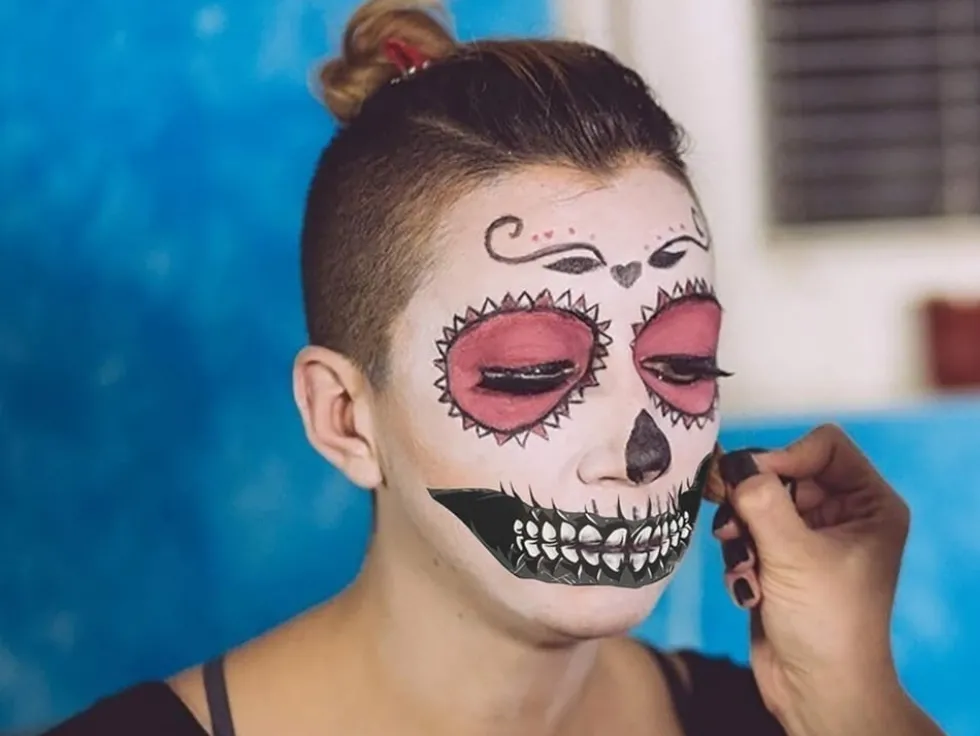 Temporär Halloween-tatuering fake teeth motiv ca 12x5 cm slumpmässig