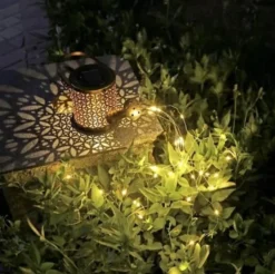 Trädgårdslykta vattenkanna med LED och solpanel