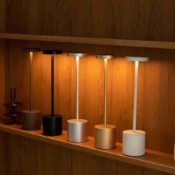 Uppladdningsbar LED Bordslampa i Metall Svart