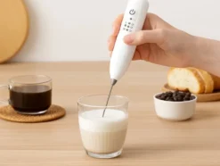 USB-laddningsbar mjölkskummare med tre hastigheter