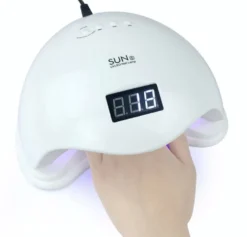 UV/LED nagellampa 48W med sensor och timer 10/30/60s vit