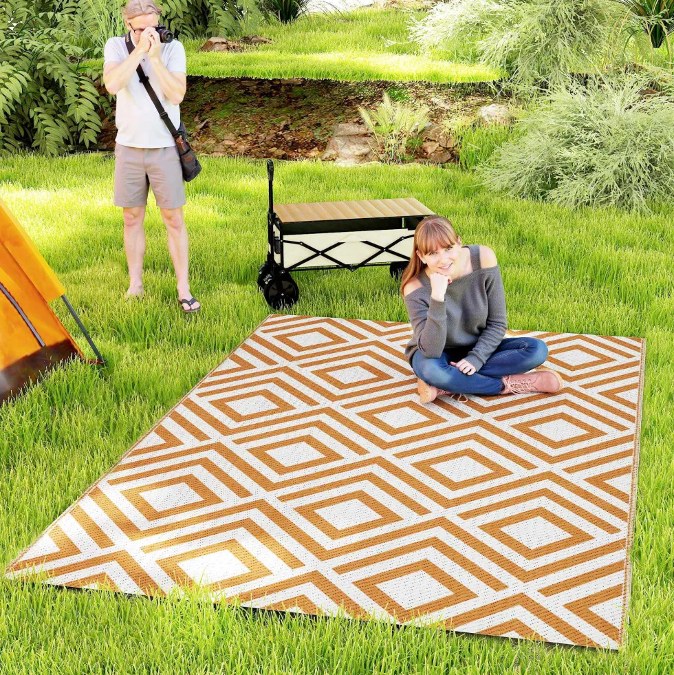 Vändbar utomhusmatta 182x274 cm vattentät plast för terrass uteplats camping strand röd och vit
