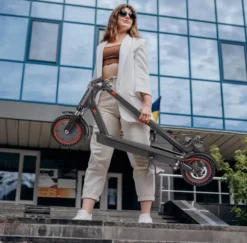 W4PLUS 2025 KickScooter Elsparkcykel 30km/h elcykel scooter kickbike